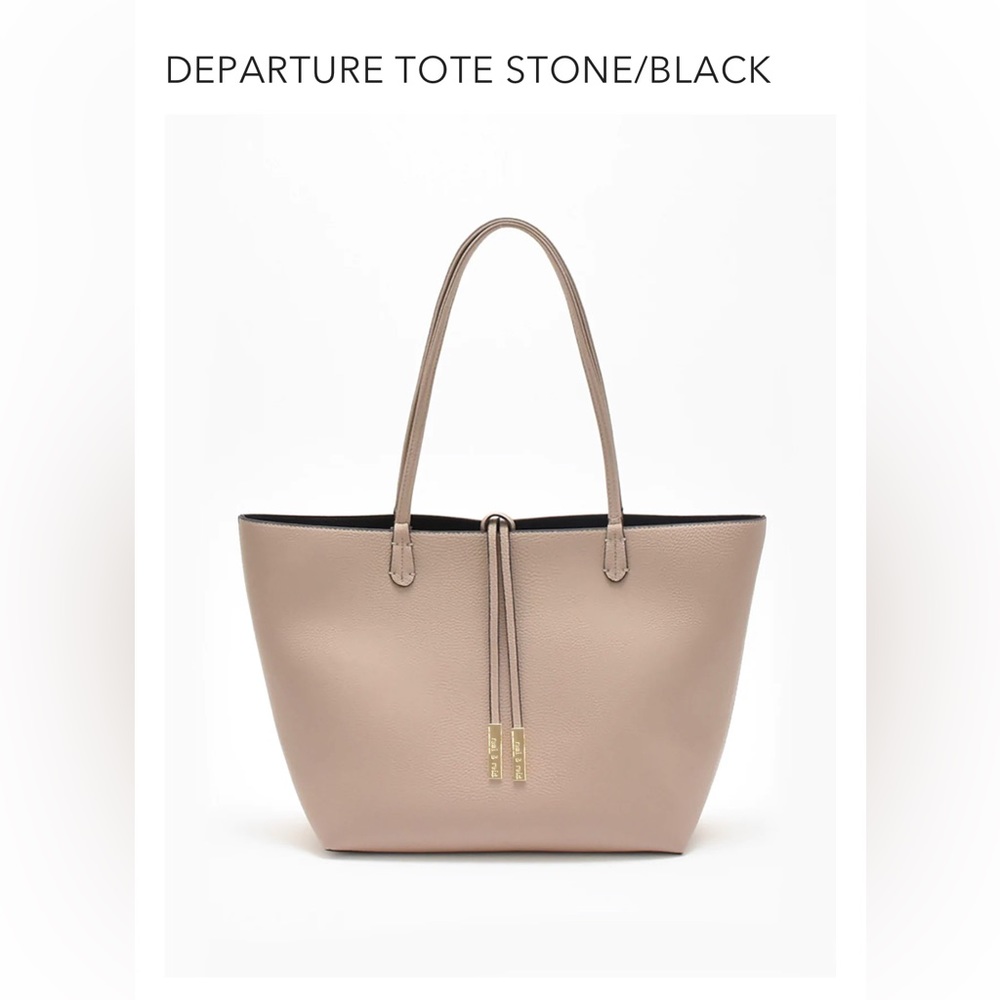 Remi and Reid Departure Tote in Stone/Black